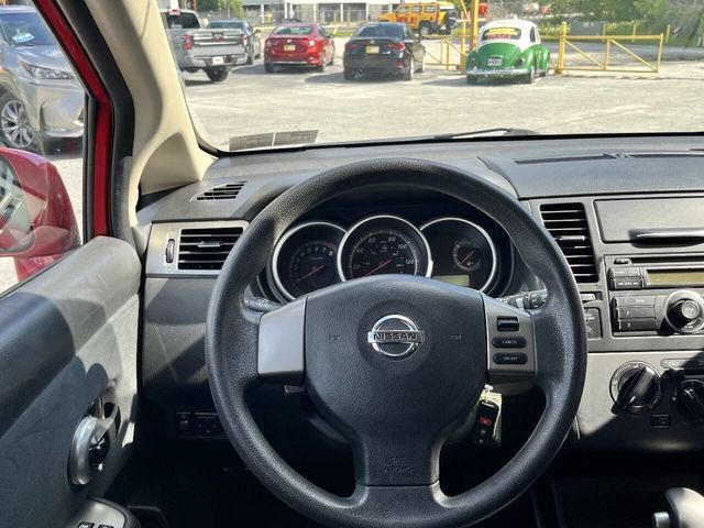 2011 Nissan Versa 5dr Hatchback I4 Automatic 1.8 S - 23055536 - 16
