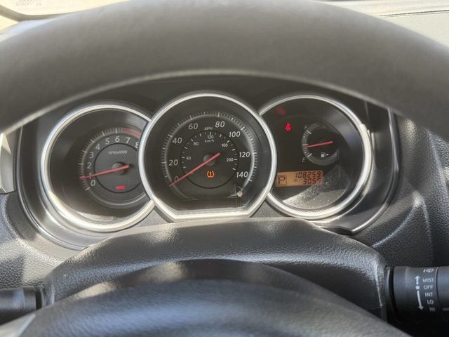 2011 Nissan Versa 5dr Hatchback I4 Automatic 1.8 S - 23067481 - 10