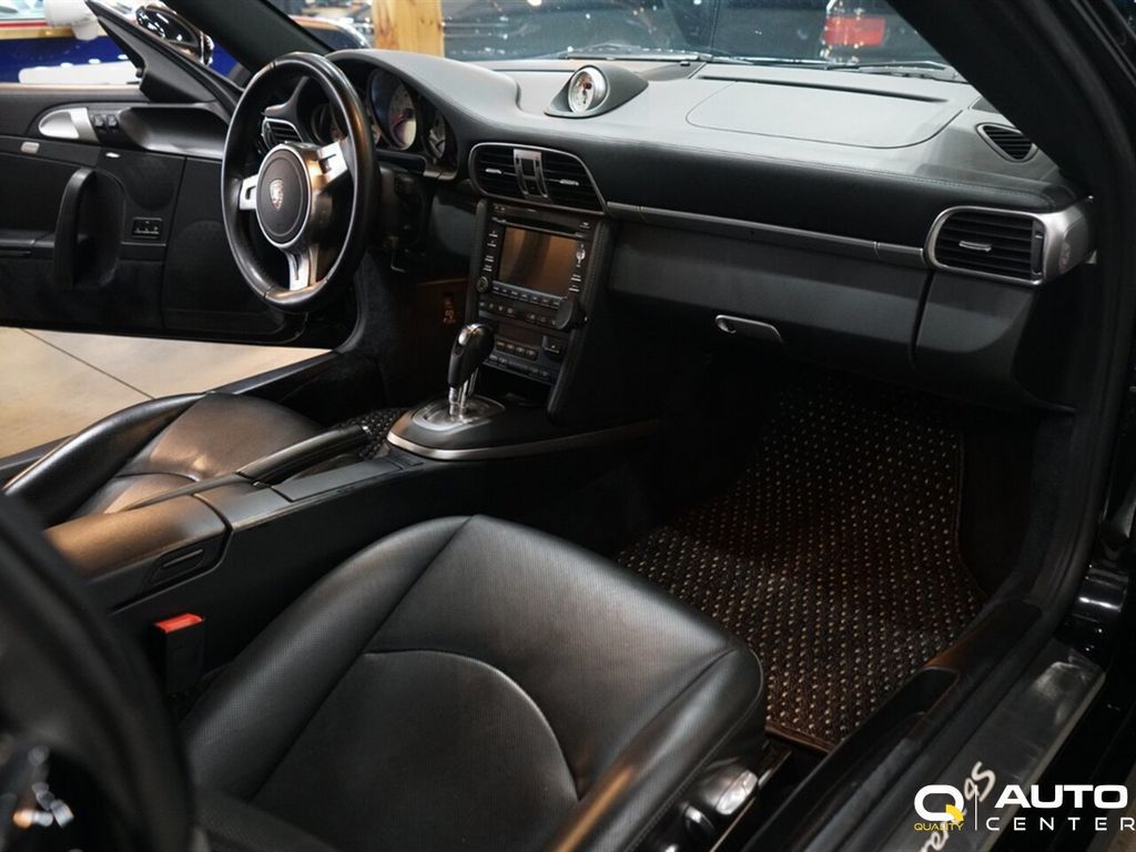 2011 Porsche 911  - 23076009 - 26