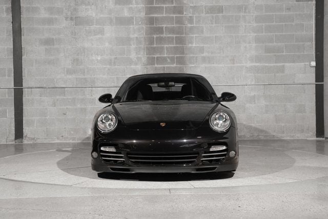 2011 Porsche 911 Turbo Cabriolet - 23045847 - 10