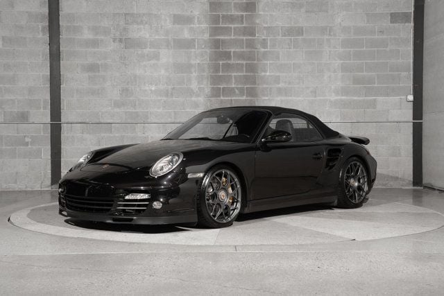 2011 Porsche 911 Turbo Cabriolet - 23045847 - 12