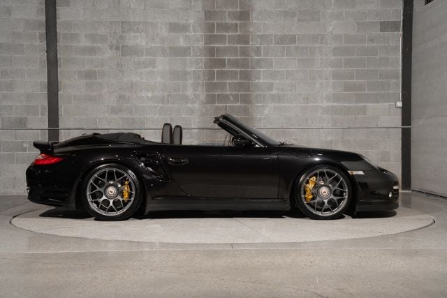 2011 Porsche 911 Turbo Cabriolet - 23045847 - 1