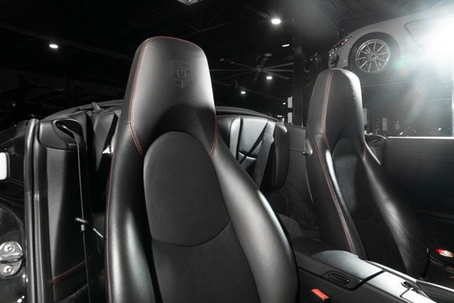 2011 Porsche 911 Turbo Cabriolet - 23045847 - 33