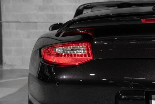 2011 Porsche 911 Turbo Cabriolet - 23045847 - 62