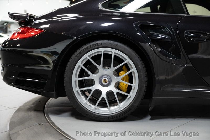 2011 Porsche 911 Turbo S Coupe - 22767674 - 47