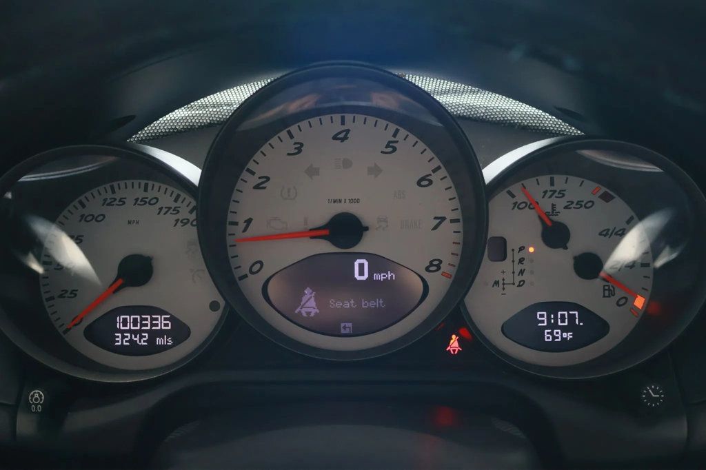 2011 Porsche Boxster S photo 15