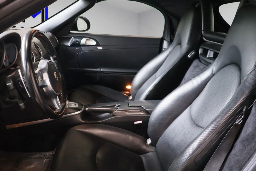 2011 Porsche Boxster S photo 21