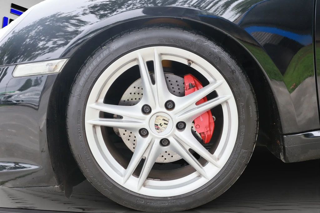 2011 Porsche Boxster S photo 33
