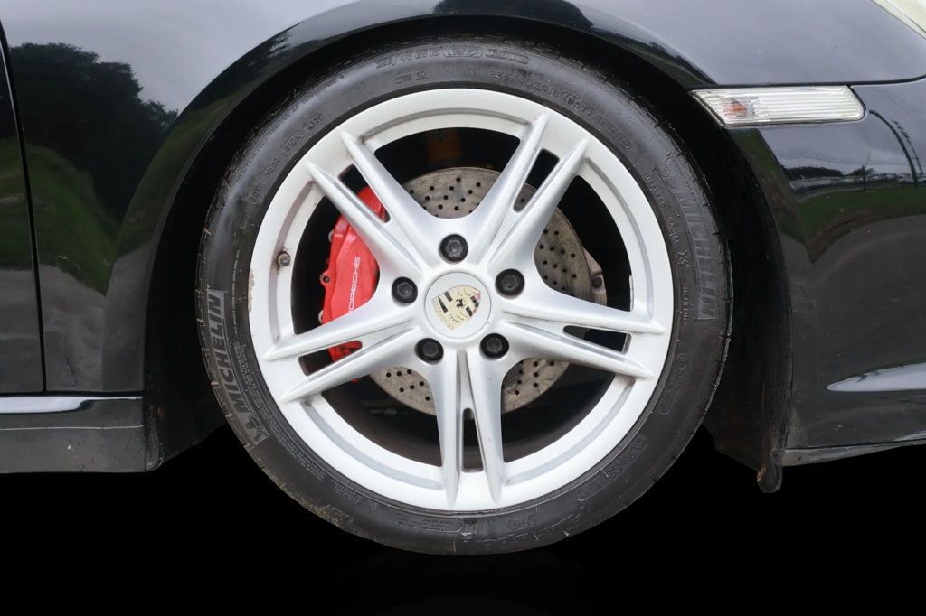 2011 Porsche Boxster S photo 34