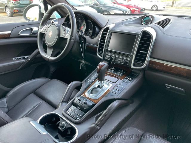 2011 Porsche Cayenne 2011 PORSCHE CAYENNE AWD S V8 1-OWNER SERVICED 615-730-9991 - 22998583 - 17