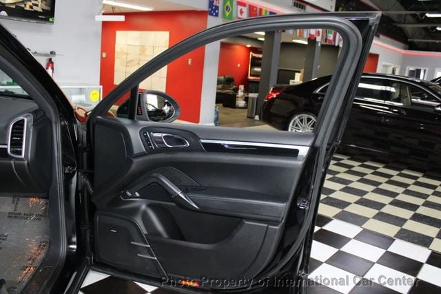 2011 Porsche Cayenne AWD 4dr S - 22894800 - 36