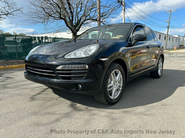 2011 Porsche Cayenne PREMIUM PKG, PASM, 19-INCH TURBO RIMS, BOSE AUDIO, REAR VIEW - 23009728 - 0