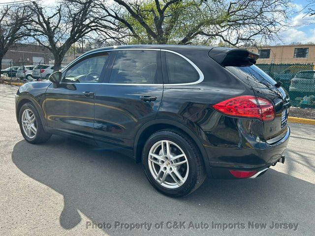 2011 Porsche Cayenne PREMIUM PKG, PASM, 19-INCH TURBO RIMS, BOSE AUDIO, REAR VIEW - 23009728 - 16