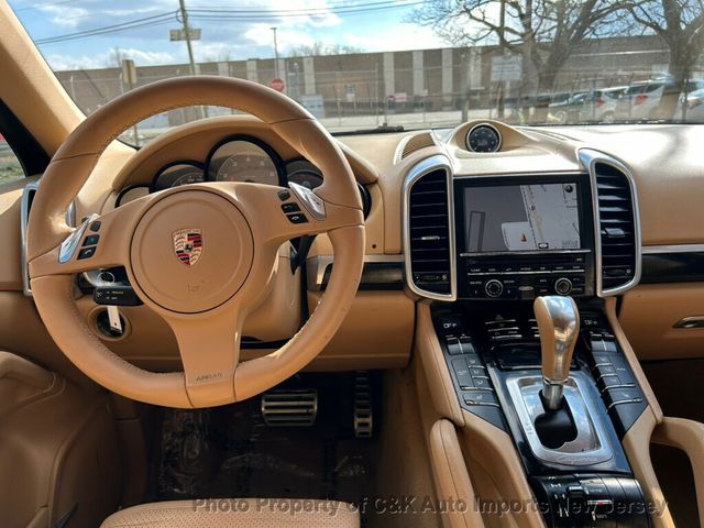 2011 Porsche Cayenne PREMIUM PKG, PASM, 19-INCH TURBO RIMS, BOSE AUDIO, REAR VIEW - 23009728 - 40