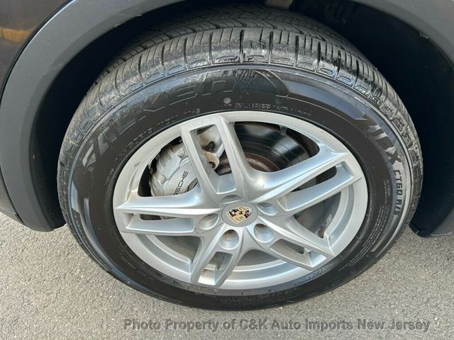 2011 Porsche Cayenne PREMIUM PKG, PASM, 19-INCH TURBO RIMS, BOSE AUDIO, REAR VIEW - 23009728 - 57