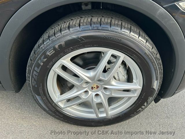 2011 Porsche Cayenne PREMIUM PKG, PASM, 19-INCH TURBO RIMS, BOSE AUDIO, REAR VIEW - 23009728 - 60