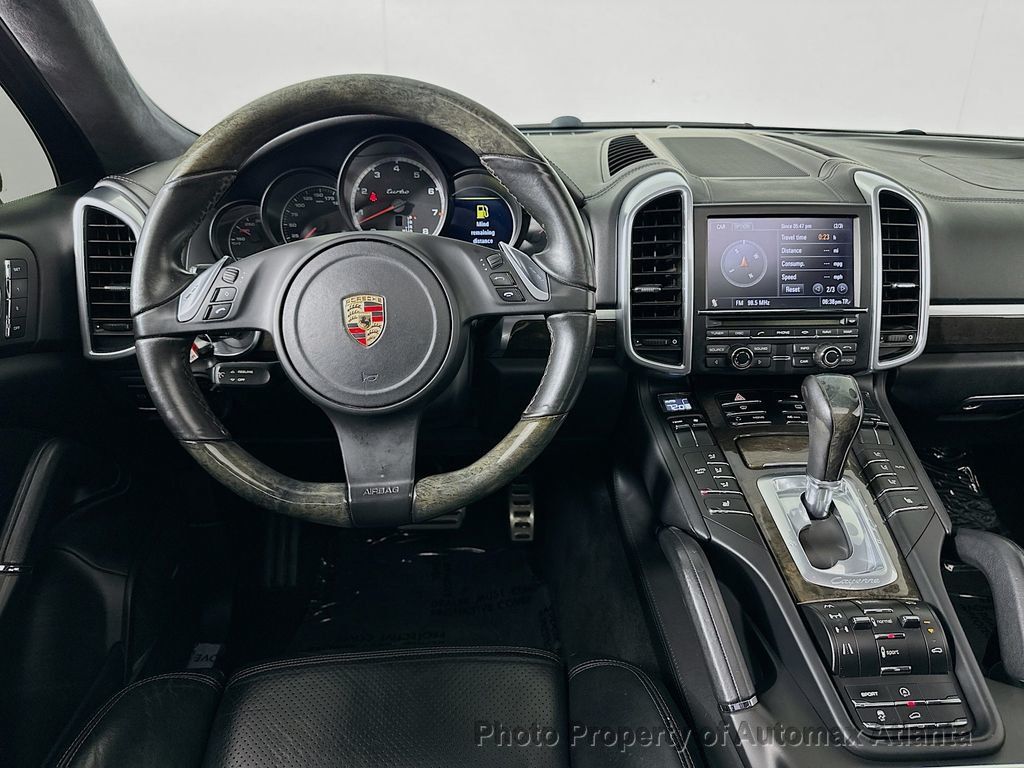 2011 Porsche Cayenne Turbo - 22595201 - 25