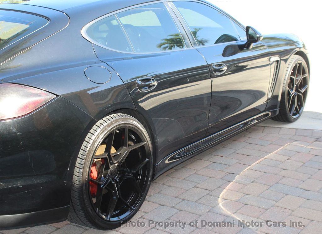2011 Porsche Panamera photo 18