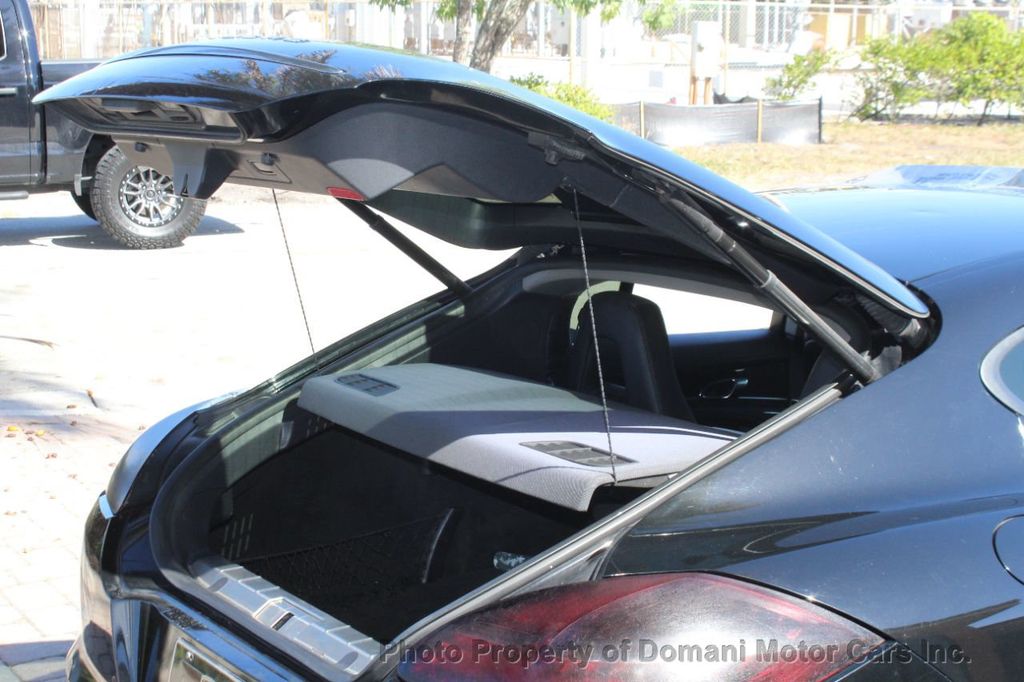 2011 Porsche Panamera photo 19
