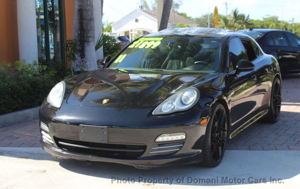 2011 Porsche Panamera photo 2