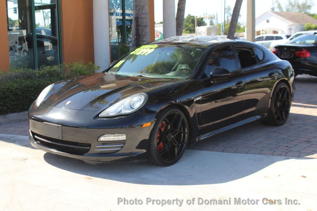 2011 Porsche Panamera photo 3