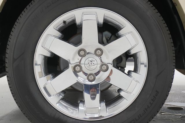 2011 Ram 1500 2WD Crew Cab 140.5" Laramie Longhorn Edition - 23016465 - 23