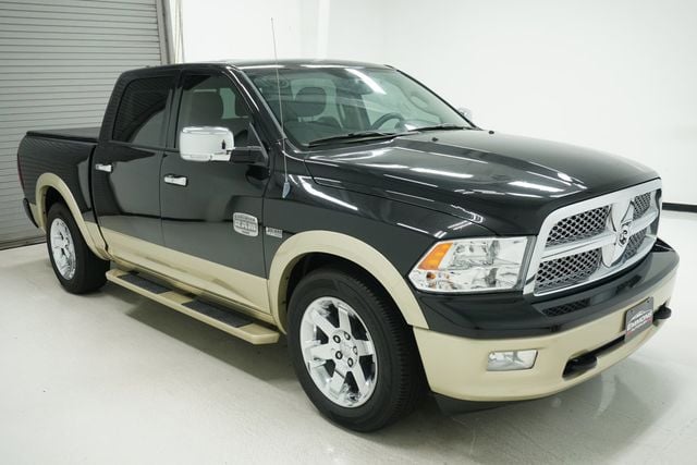 2011 Ram 1500 2WD Crew Cab 140.5" Laramie Longhorn Edition - 23016465 - 2