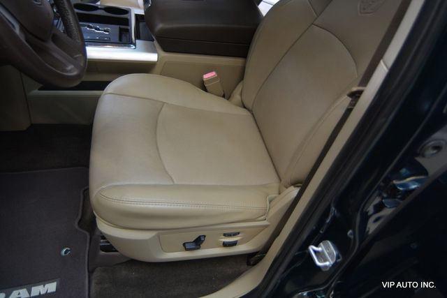 2011 Ram 1500 4WD Crew Cab 140.5" Laramie - 23085102 - 29