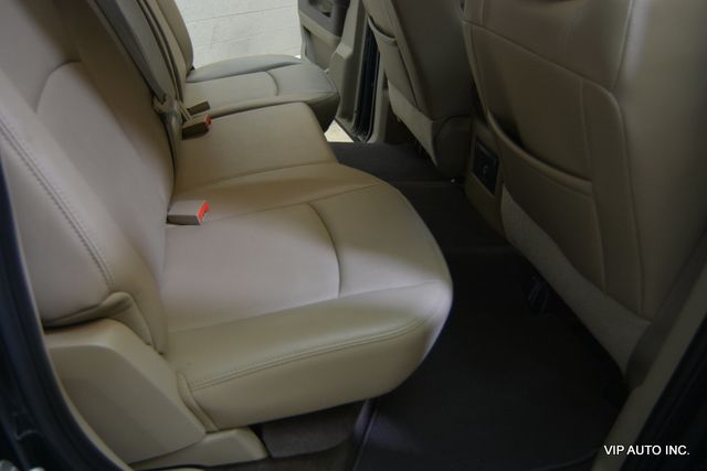 2011 Ram 1500 4WD Crew Cab 140.5" Laramie - 23085102 - 36