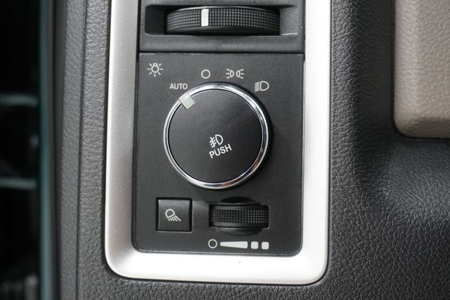 2011 Ram 1500 4WD Crew Cab 140.5" Outdoorsman - 23000296 - 20