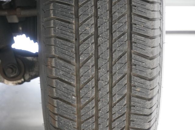 2011 Ram 1500 4WD Crew Cab 140.5" Outdoorsman - 23000296 - 25