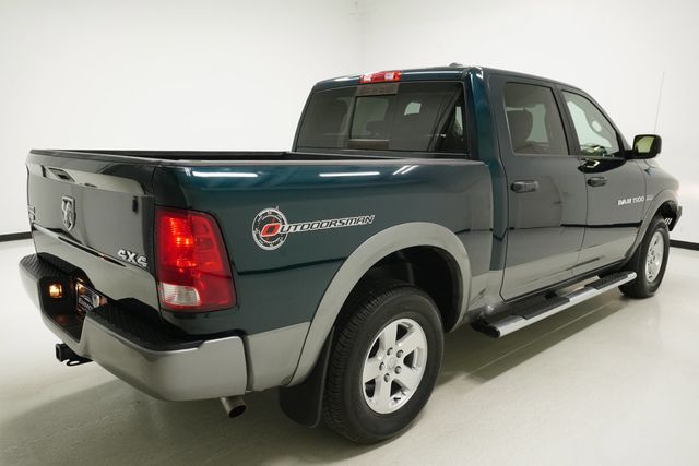2011 Ram 1500 4WD Crew Cab 140.5" Outdoorsman - 23000296 - 3