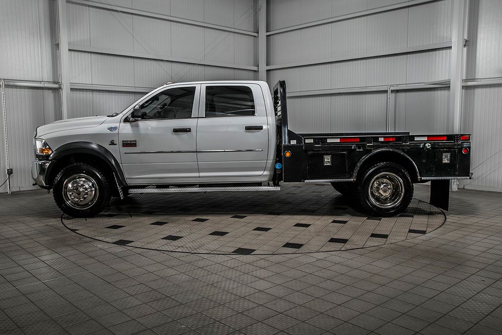 2011 Ram 4500 4500 CREW 4X4 * 6.7 CUMMINS * 9' C&M FLATBED * NEW TIRES * LOCAL - 12970987 - 3