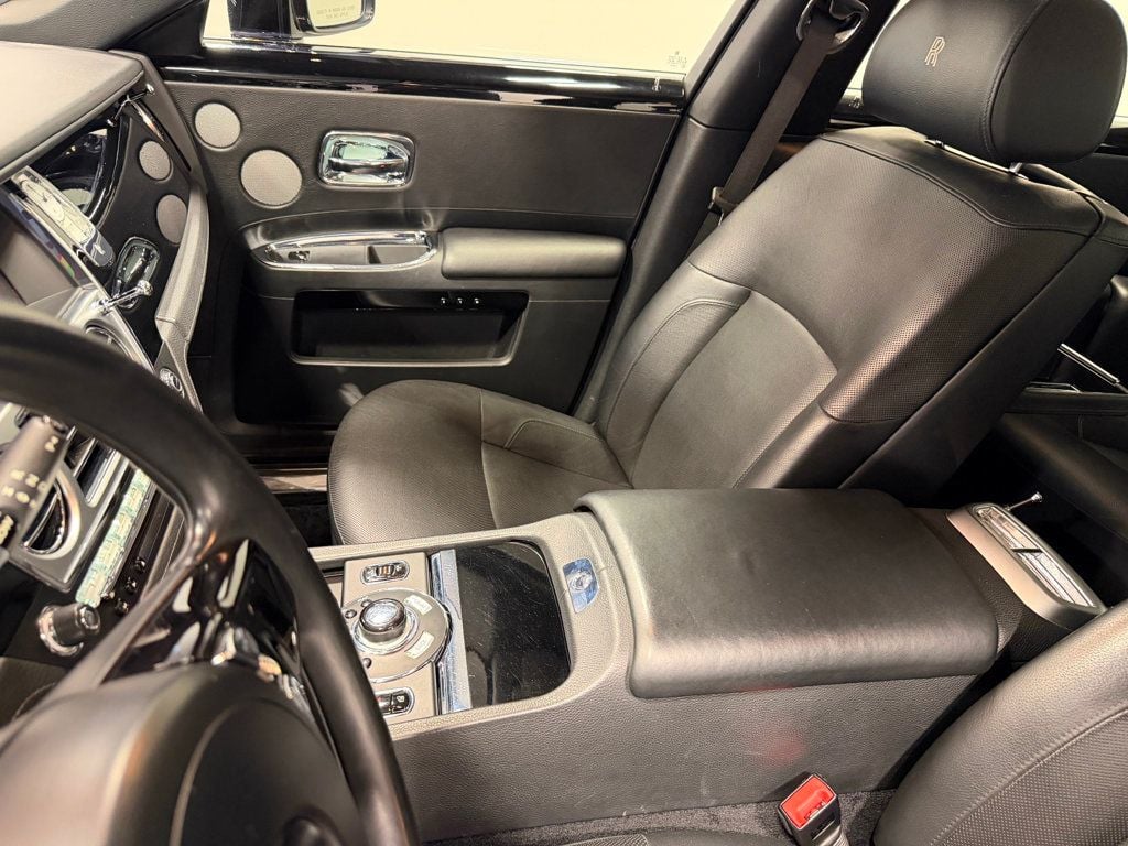 2011 Rolls-Royce Ghost 4dr Sedan - 22997840 - 25