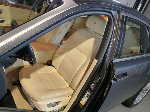 2011 Rolls-Royce Ghost 4dr Sedan Clean Carfax - 22933778 - 13