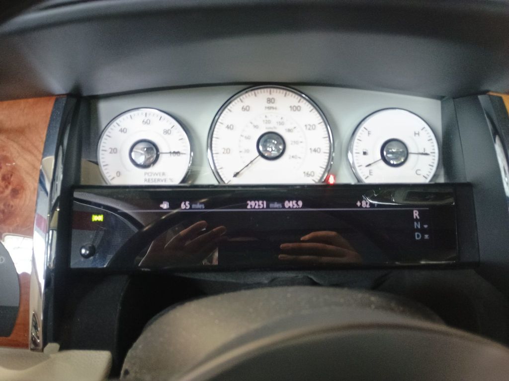 2011 Rolls-Royce Ghost 4dr Sedan Clean Carfax - 22933778 - 16