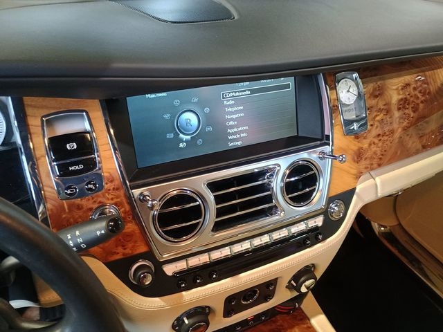 2011 Rolls-Royce Ghost 4dr Sedan Clean Carfax - 22933778 - 18