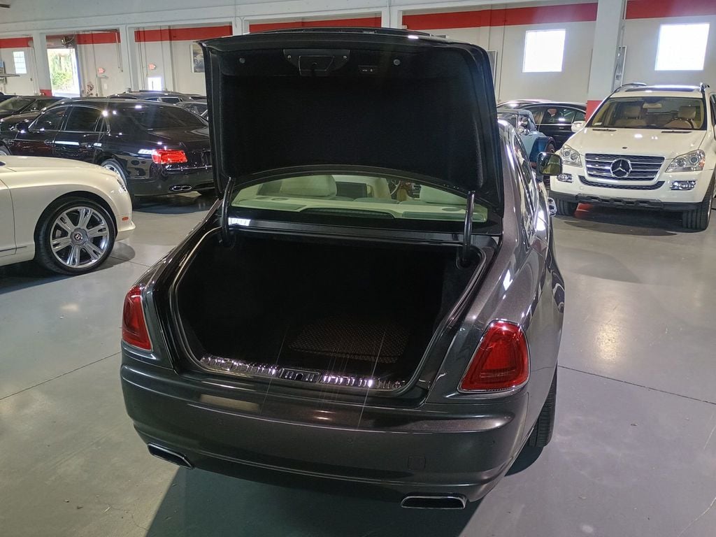 2011 Rolls-Royce Ghost 4dr Sedan Clean Carfax - 22933778 - 48