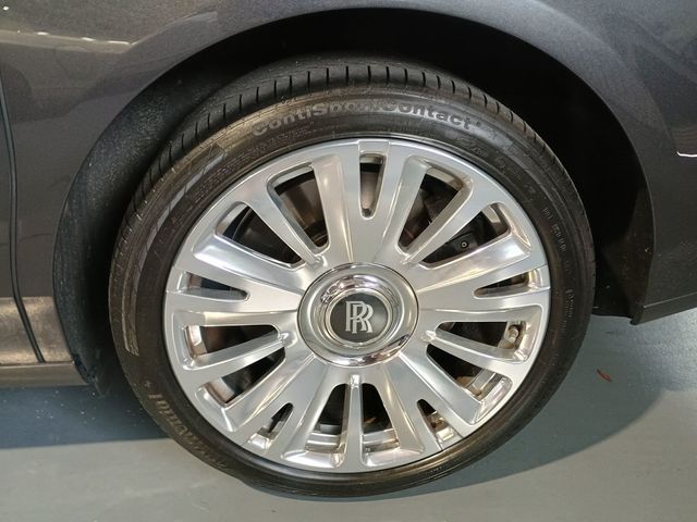 2011 Rolls-Royce Ghost 4dr Sedan Clean Carfax - 22933778 - 54