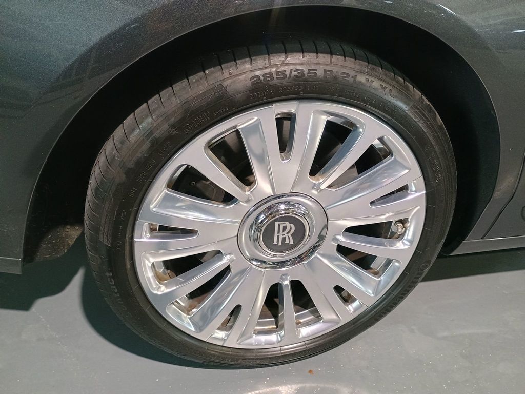 2011 Rolls-Royce Ghost 4dr Sedan Clean Carfax - 22933778 - 55