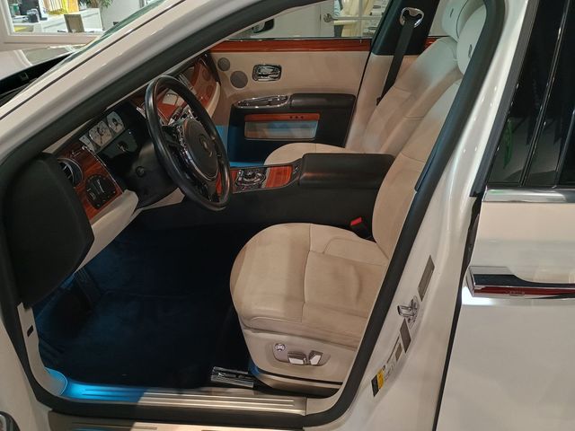 2011 Rolls-Royce Ghost 4dr Sedan Clean Carfax - 23061392 - 7