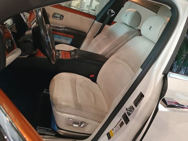 2011 Rolls-Royce Ghost 4dr Sedan Clean Carfax - 23061392 - 8