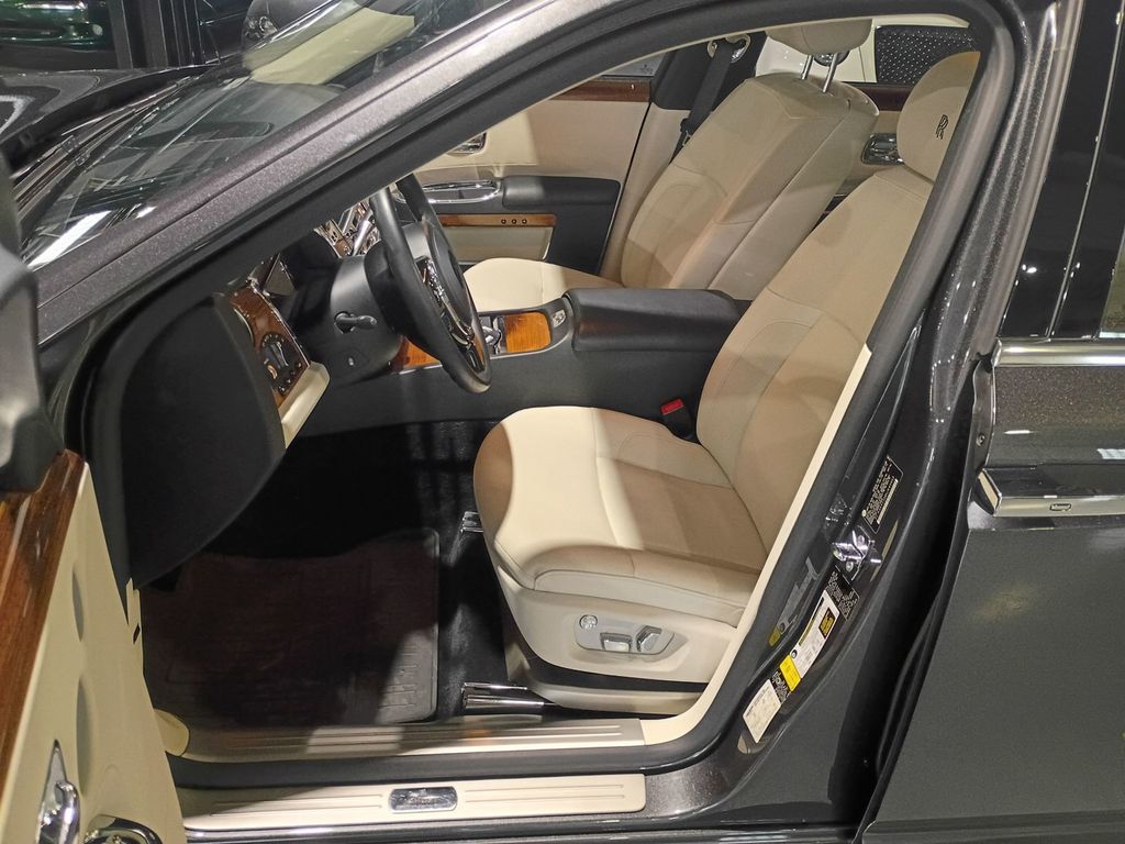 2011 Rolls-Royce Ghost 4dr Sedan Clean Carfax - 23099042 - 12