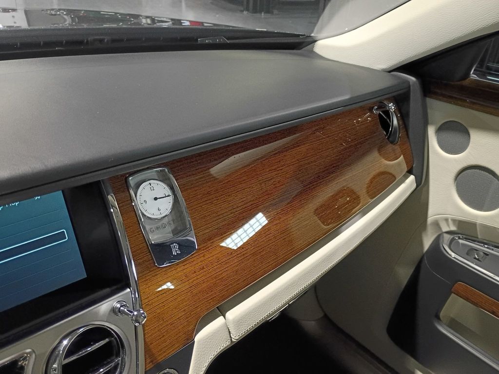 2011 Rolls-Royce Ghost 4dr Sedan Clean Carfax - 23099042 - 22