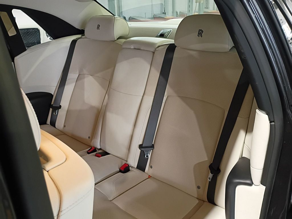 2011 Rolls-Royce Ghost 4dr Sedan Clean Carfax - 23099042 - 29