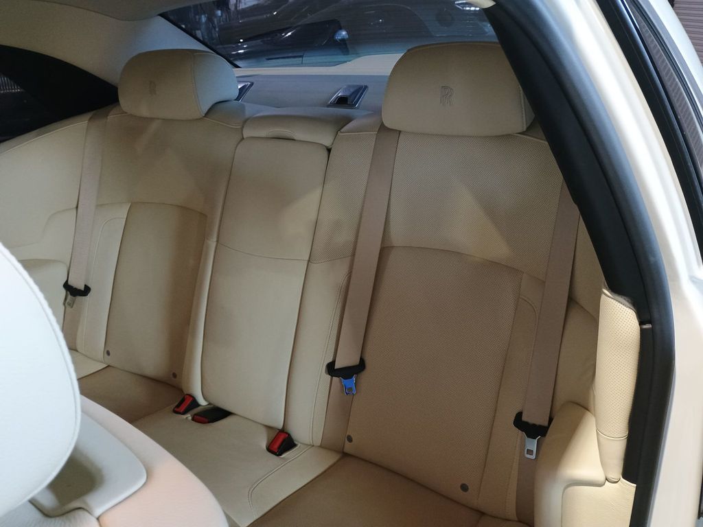 2011 Rolls-Royce Ghost 4dr Sedan Clean Carfax Florida Car - 23005354 - 28