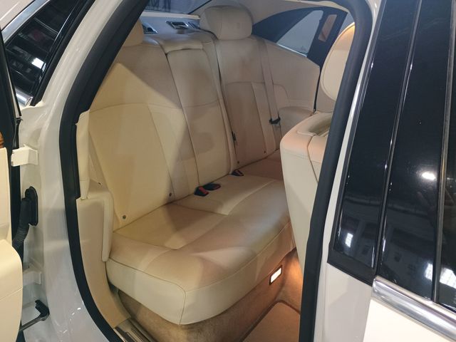 2011 Rolls-Royce Ghost 4dr Sedan Clean Carfax Florida Car - 23005354 - 31