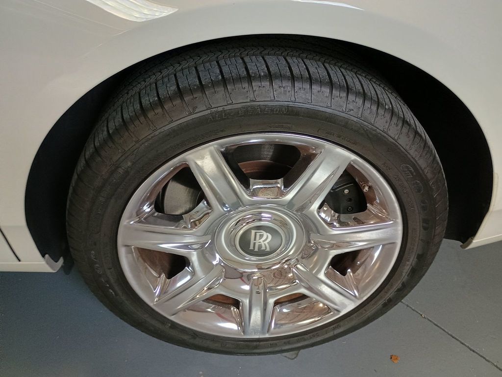 2011 Rolls-Royce Ghost 4dr Sedan Clean Carfax Florida Car - 23005354 - 50