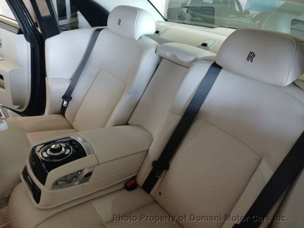 2011 Rolls Royce Ghost photo 17