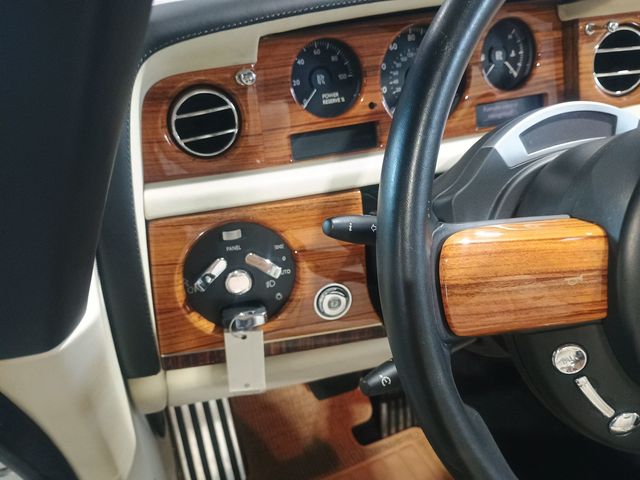 2011 Rolls-Royce Phantom Coupe 2dr Drophead Clean Carfax Florida Car - 22987439 - 21